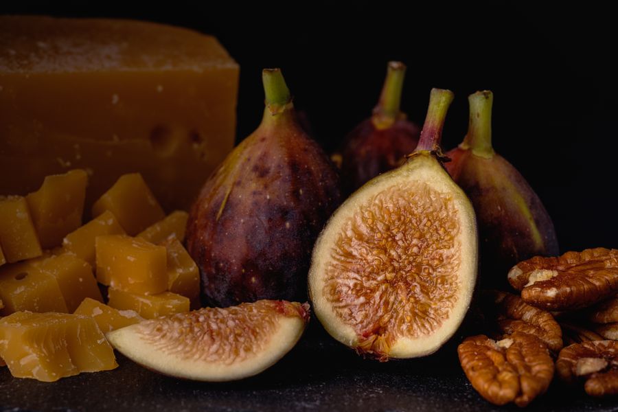 Higos, miel y queso payés
